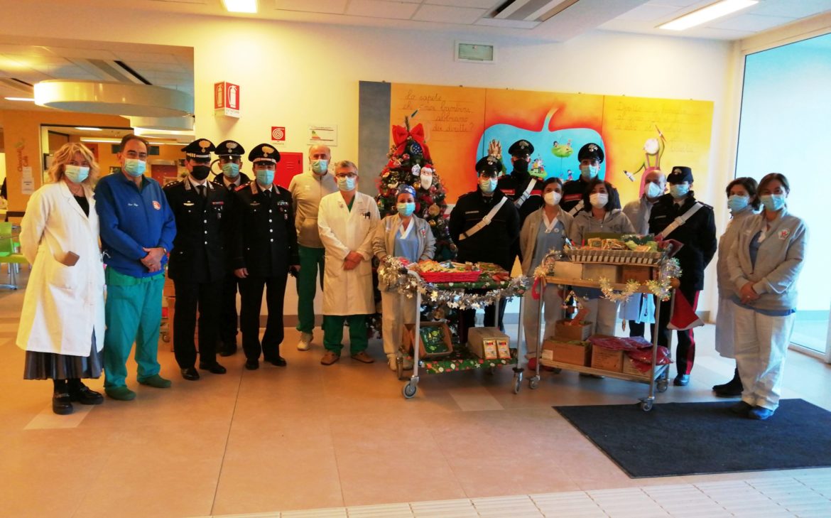 1213-Carabinieri-doni-Santa-LuciaCC2-scaled