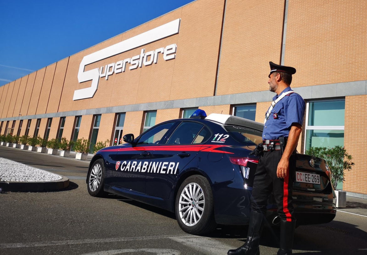 ab-carabinieri-esselunga