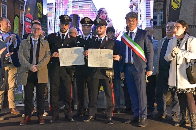10.10.2024-Fidenza-Foto-x-consegna-attestati-ai-carabinieri-di-Fidenza